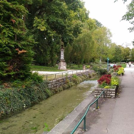 ディジョンGastronomie Jardinアパートメント エクステリア 写真